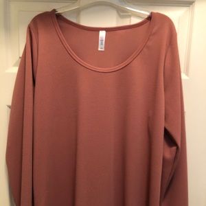 Lularoe Lynnae longsleeve.